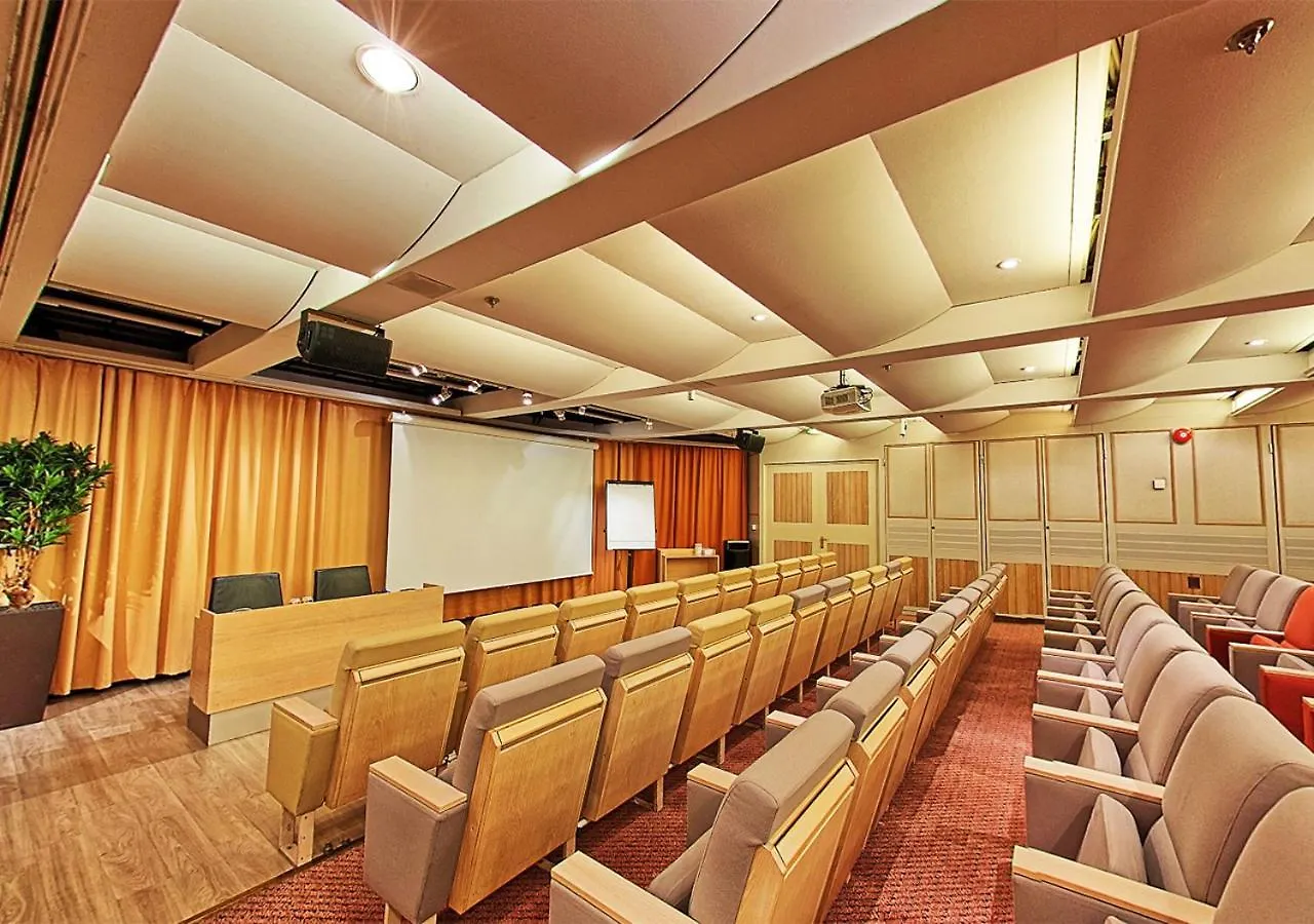 Hotel Viking Line Ferry Viking Cinderella - 2-Night Cruise Stockholm-Helsinki-Stockholm Schweden
